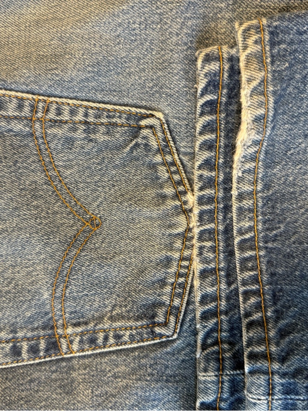 Vintage Levi's Men's 501 Shrink to Fit Jeans - Picture 5 of 5
